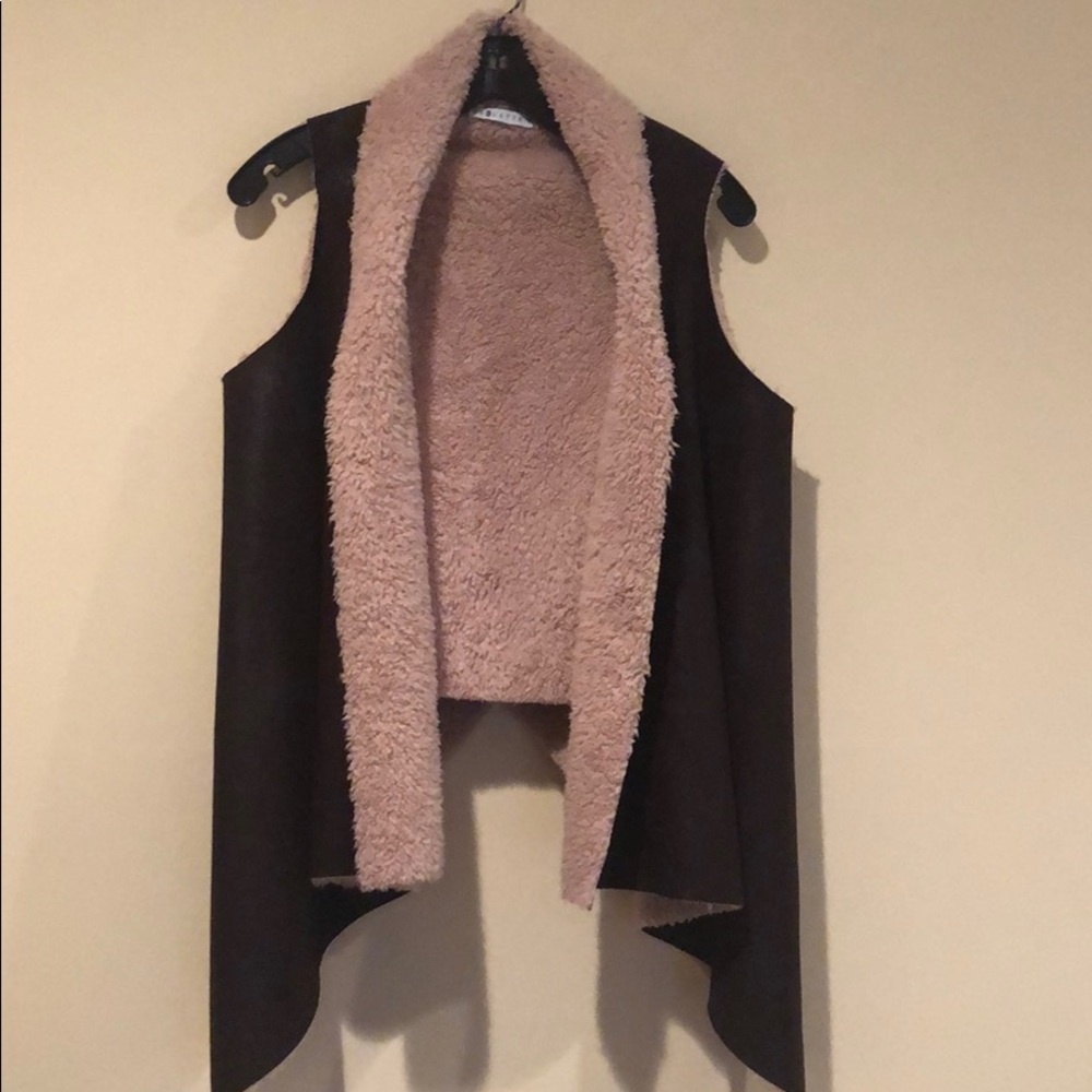 Fur vest